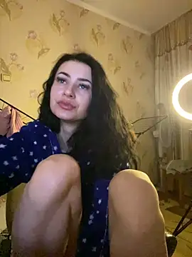 Snapshot of Starry_Siren chatting on February 2025 06:21:01 PM Starry Siren online show from February 2025 06:21:01 PM