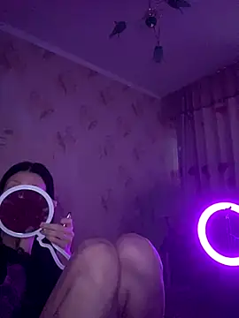 Snapshot of Starry_Siren chatting on October 2025 11:31:02 AM Starry Siren online show from October 2025 11:31:02 AM