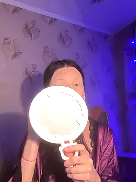 Snapshot of Starry_Siren chatting on December 2025 05:40:02 PM Starry Siren online show from December 2025 05:40:02 PM