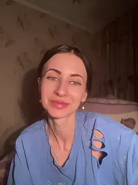 Snapshot of Starry_Siren chatting on April 2026 03:52:01 PM Starry Siren online show from April 2026 03:52:01 PM