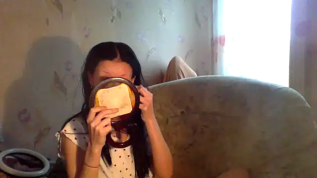 Snapshot of Starry_Siren chatting on May 2026 12:01:01 PM Starry Siren online show from May 2026 12:01:01 PM