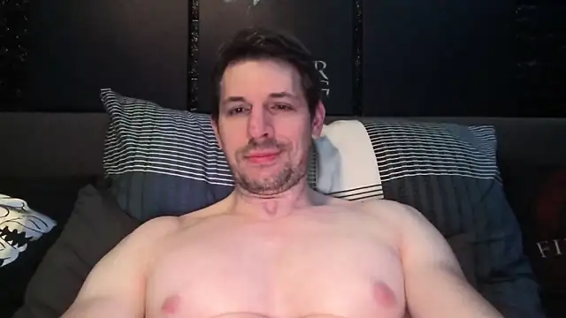 Snapshot of dreamwallker21 chatting on March 2026 08:18:01 AM dreamwallker21 online show from March 2026 08:18:01 AM