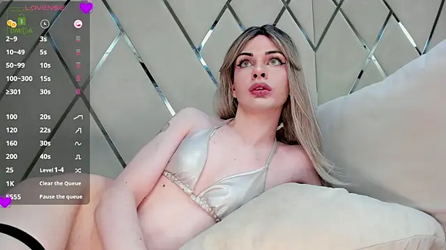 GiselleParton online show from December 2024 03:49:02 PM