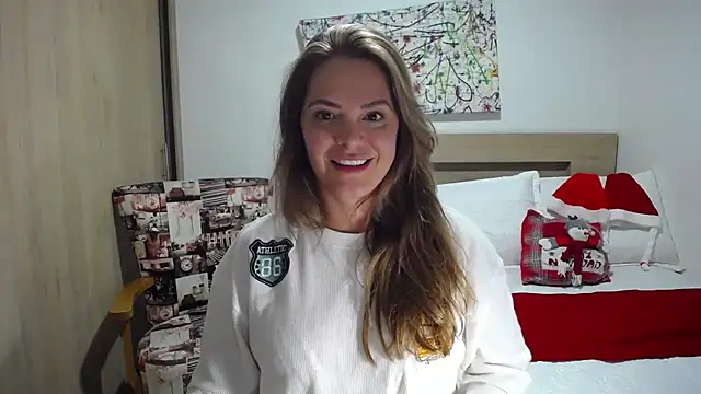 ParisW online show from December 2024 02:27:01 AM