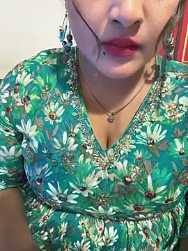 Snapshot of Ayesha_mahi chatting on November 2025 10:47:02 AM Ayesha mahi online show from November 2025 10:47:02 AM