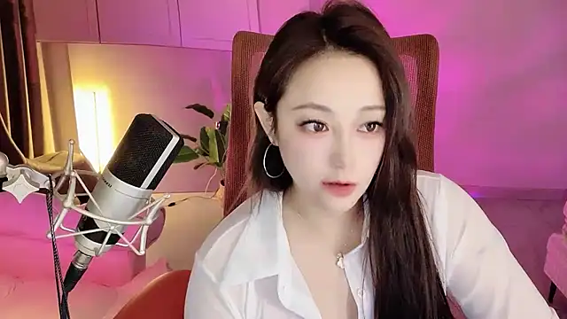 Daisy-77 online show from September 2025 10:20:01 AM