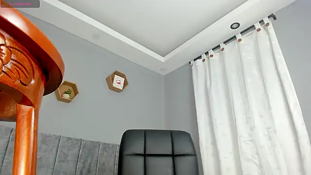 Chloe narcise online show from February 2025 06:04:01 AM