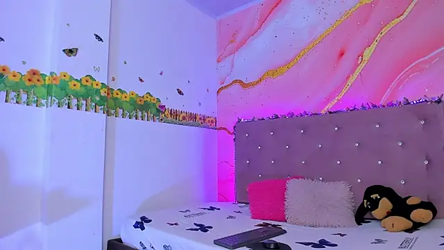 Snapshot of Daisy__rose chatting on February 2025 11:07:02 AM Daisy rose online show from February 2025 11:07:02 AM