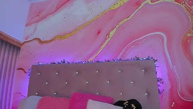 Snapshot of Daisy__rose chatting on February 2025 11:03:01 AM Daisy rose online show from February 2025 11:03:01 AM