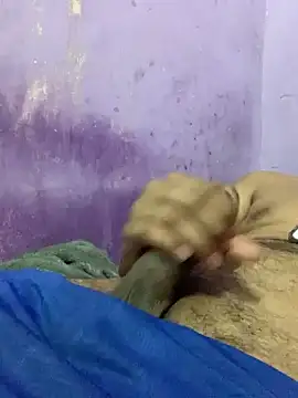 Snapshot of Sexy_king4 chatting on September 2025 12:18:01 PM Sexy king4 online show from September 2025 12:18:01 PM