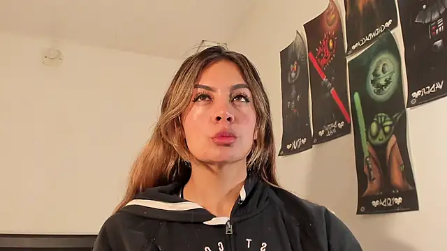 AZULAEVANSS online show from September 2025 11:17:01 PM