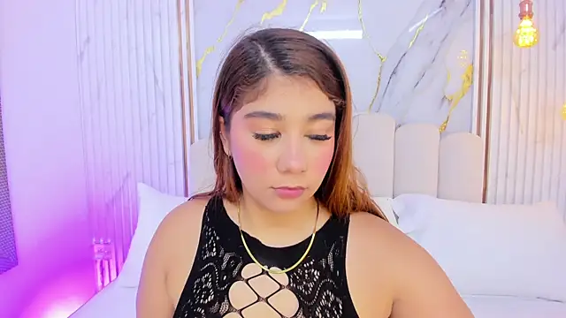 tifanyhills  online show from April 2026 08:26:02 PM