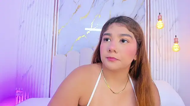 tifanyhills  online show from May 2026 08:47:01 PM