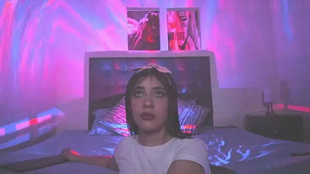 RileySkye online show from January 2025 02:43:01 AM