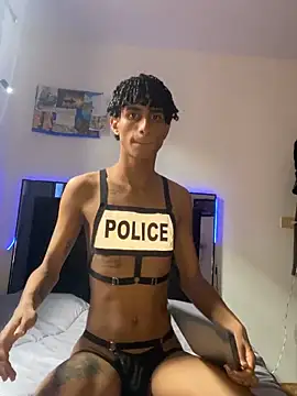 Snapshot of derreck_models chatting on February 2026 08:24:01 PM derreck models online show from February 2026 08:24:01 PM