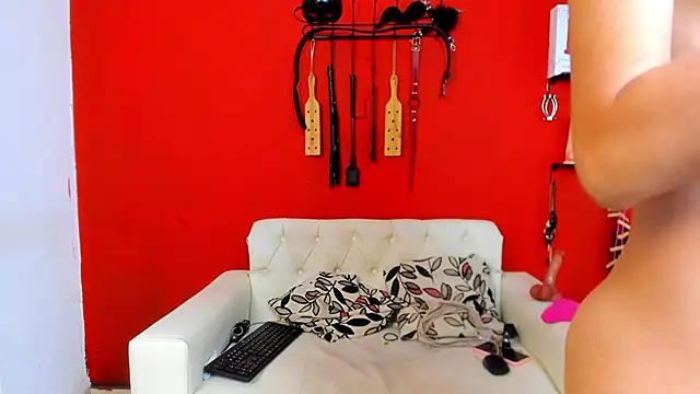 Snapshot of MIA_SOPHIA1 chatting on January 2025 07:32:02 AM MIA SOPHIA1 online show from January 2025 07:32:02 AM