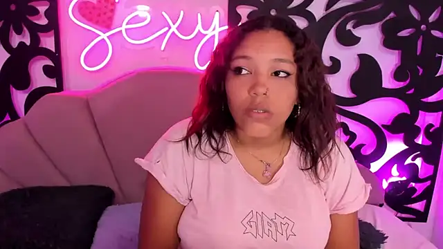 Snapshot of horny_babyss chatting on February 2025 01:05:01 AM horny babyss online show from February 2025 01:05:01 AM