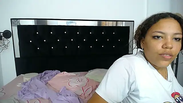 Snapshot of horny_babyss chatting on March 2025 06:05:02 AM horny babyss online show from March 2025 06:05:02 AM