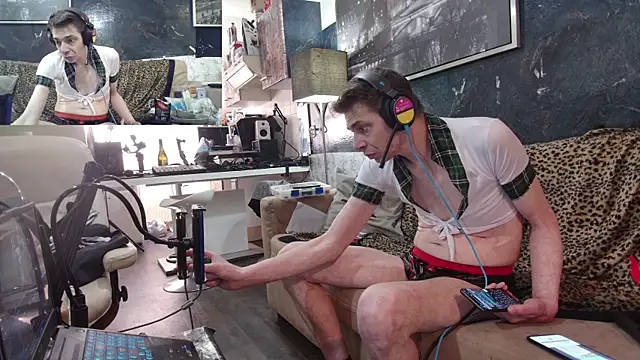 Doggyray44 online show from February 2025 10:12:01 AM