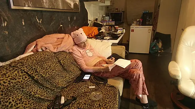 Doggyray44 online show from January 2026 05:27:02 PM