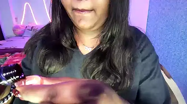 expression queen online show from December 2024 09:26:01 PM