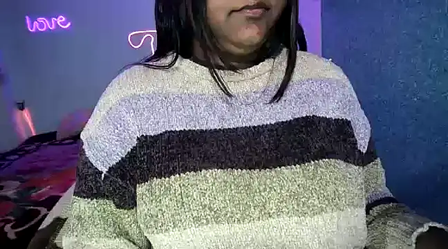 expression queen online show from January 2025 07:31:02 PM