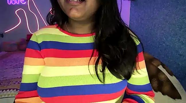 expression queen online show from January 2025 05:56:01 PM