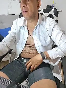 latinmartin73 online show from July 2026 12:13:02 AM