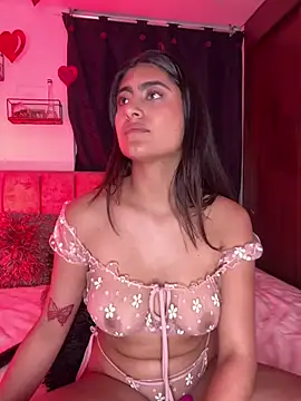 Snapshot of miakhalifaaa_ chatting on February 2025 01:40:01 AM miakhalifaaa online show from February 2025 01:40:01 AM