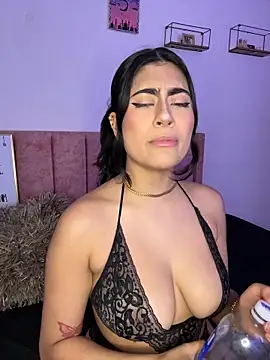 Snapshot of miakhalifaaa_ chatting on October 2025 09:47:02 PM miakhalifaaa online show from October 2025 09:47:02 PM