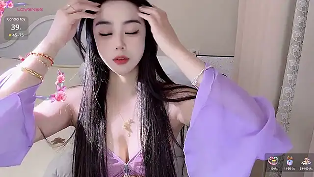 Caitlyn   online show from February 2025 12:17:01 PM