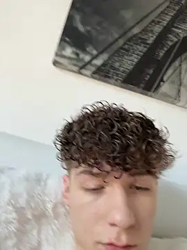 Snapshot of MiguelRausch chatting on February 2026 10:03:02 AM MiguelRausch online show from February 2026 10:03:02 AM