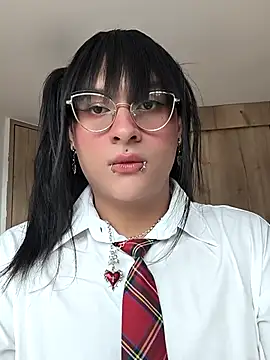 Snapshot of Kiitygirl chatting on October 2025 09:20:01 PM Kiitygirl online show from October 2025 09:20:01 PM