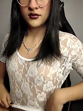 Snapshot of Kiitygirl chatting on November 2025 02:33:01 AM Kiitygirl online show from November 2025 02:33:01 AM