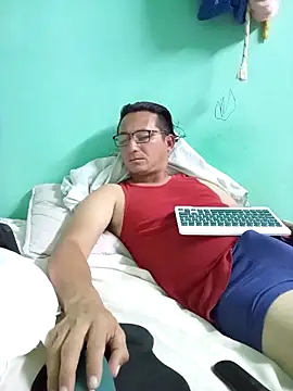 Andresguz35 online show from March 2026 04:06:02 AM