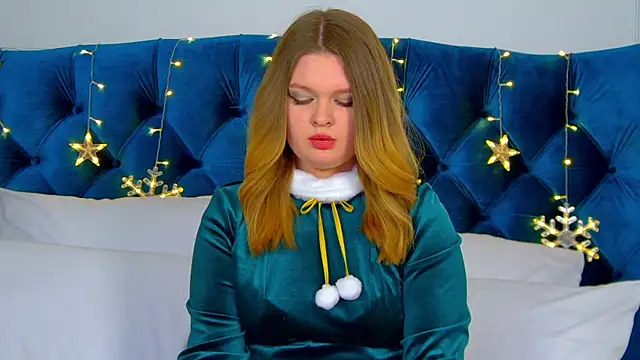 Snapshot of CrystalLyons chatting on December 2024 04:22:01 PM CrystalLyons online show from December 2024 04:22:01 PM