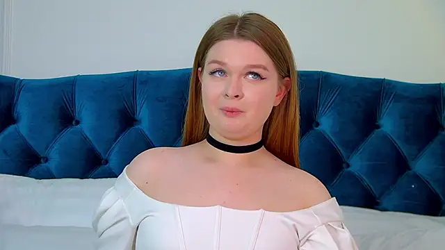 Snapshot of CrystalLyons chatting on February 2025 02:10:02 PM CrystalLyons online show from February 2025 02:10:02 PM