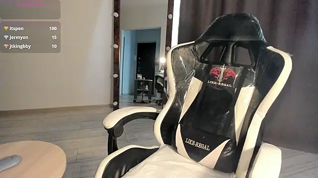 Snapshot of Lana_Younes chatting on March 2025 12:35:02 PM Lana Younes online show from March 2025 12:35:02 PM