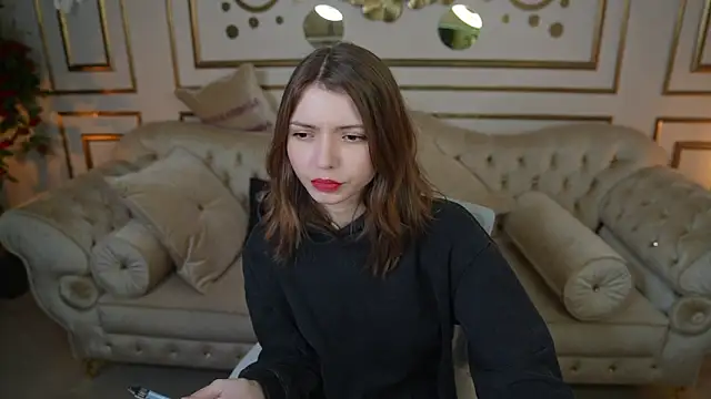 Snapshot of Michelle_054 chatting on December 2025 03:53:01 PM Michelle 054 online show from December 2025 03:53:01 PM