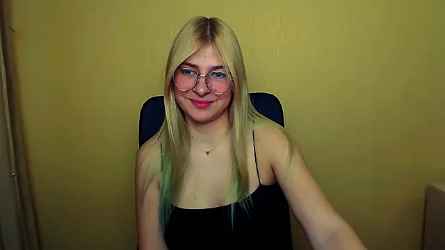 Luna Lush  online show from February 2025 11:27:02 AM