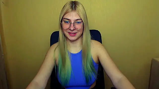 Luna Lush  online show from February 2025 09:22:01 AM