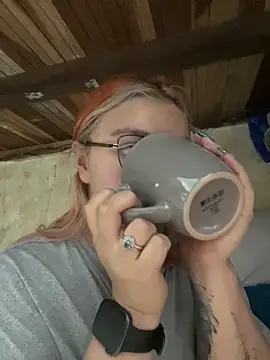 SophiaWeestt99 online show from September 2025 01:44:01 AM