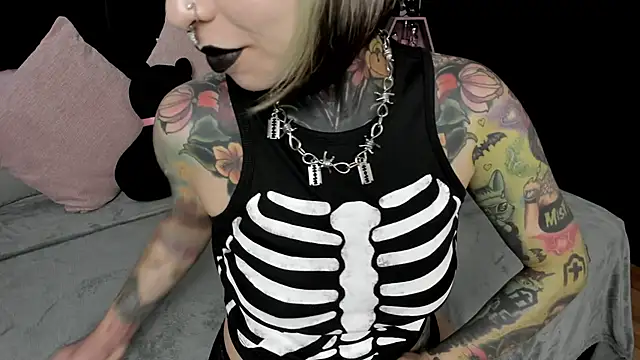 NikkiRamone online show from February 2025 07:29:01 AM