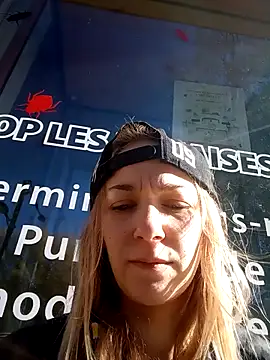 Snapshot of ElektrikFrancaise chatting on November 2025 11:14:01 AM ElektrikFrancaise online show from November 2025 11:14:01 AM