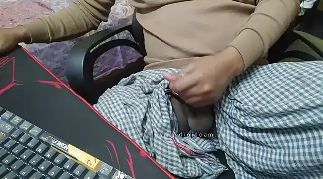 Snapshot of rahul_14344 chatting on December 2024 08:16:01 PM rahul 14344 online show from December 2024 08:16:01 PM