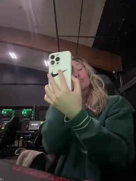 M1ssyk1ssy online show from December 2024 10:09:01 PM