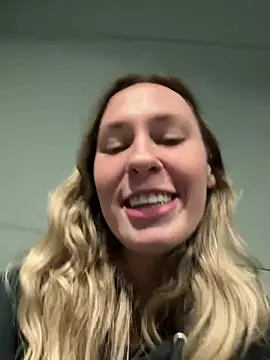 M1ssyk1ssy online show from January 2025 06:49:01 PM