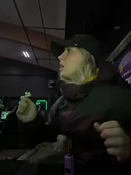 M1ssyk1ssy online show from January 2025 12:05:02 AM