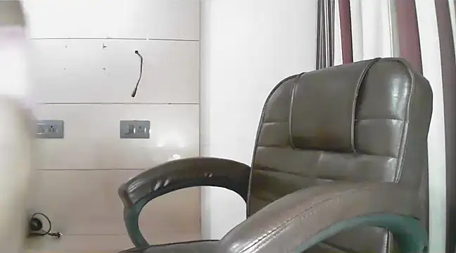 collage hoty online show from March 2025 12:42:02 AM