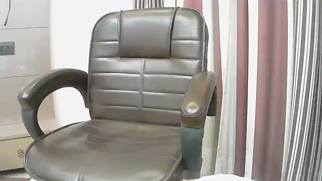 collage hoty online show from March 2025 12:04:01 AM